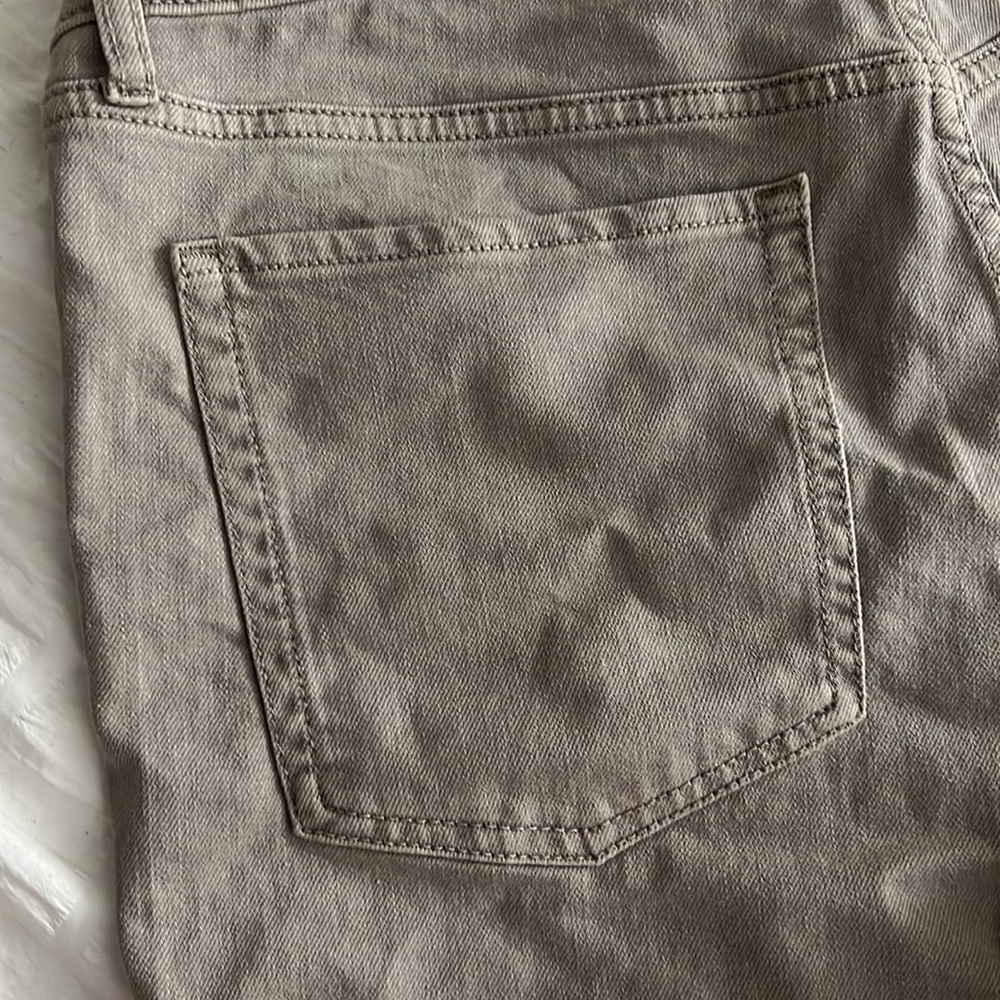 High Rise Shorts - Picture 6 of 6